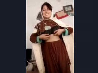 Stunning Pathan woman's breasts on display