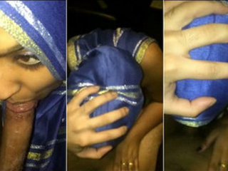 Desi girlfriend's sensual oral skills