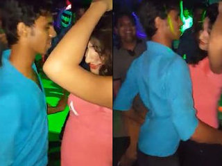 Indian girl performs sensual dance at Gurgaon nightclub with men