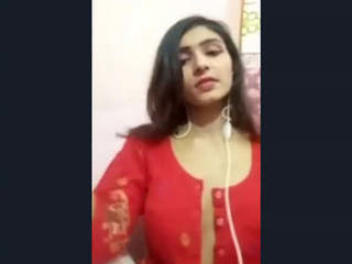 A beautiful Desi girl shares intimate moments with her boyfriend on Valentine's Day