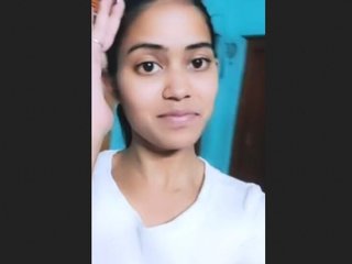 A stunning Bengali beauty flaunts her seductive physique in a video presentation