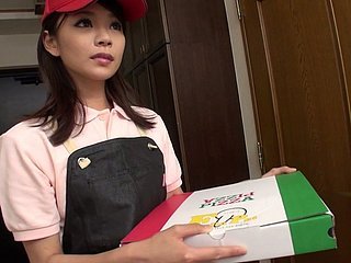 Asian courier Yumemi Akubi pleases her client with a sensual blowjob