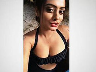 Indian Twinkle Kapoor in a bikini video