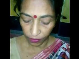 Indian aunt gives oral pleasure to her son's best friend