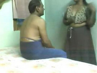 Indian mature auntie receives sensual massage and sexual services from servant