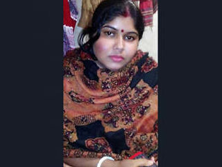 Muslim wife's sensual wake-up surprise