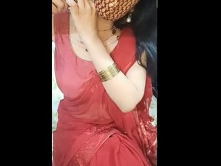 Blossom babe engages in sensual tango dance