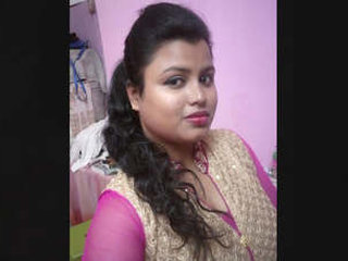 Indian busty wife shares combined video clips