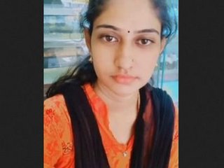 Popular Indian bhabhi's nude video call recording in its entirety