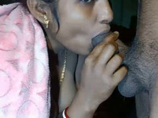 Aroused Payel sister performs oral sex