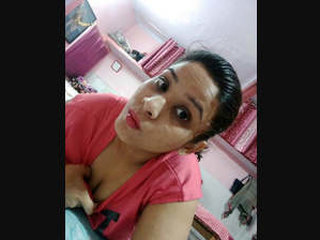 Stunning Indian beauty pleases herself while bathing and performs a sensual blowjob