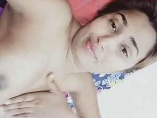 Indian wife pleasures herself with a carrot