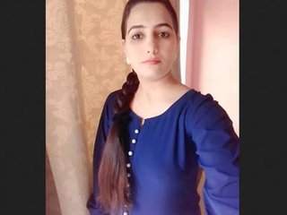 Indian bhabi strips down in seductive display