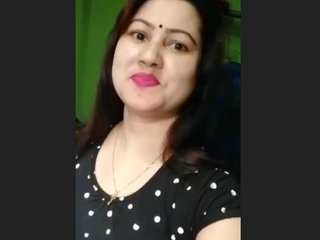 Enjoy the stunning Nahar Bhabie in a Bengali porn video