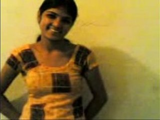 Real sex video of a Delhi sex worker getting fucked on GB Road