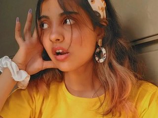 Latest addition to JoinMyApp, Charvi Bhatt's steamy shower session