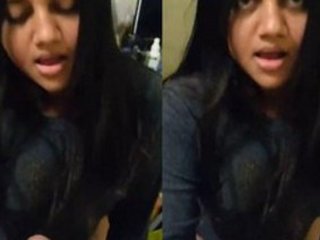 Desi wife updates her followers with steamy masturbation videos