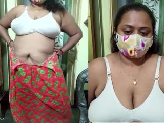 Watch silkshamita's naked body in a live show