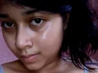 College girl takes nude selfies and masturbates in a sexy video