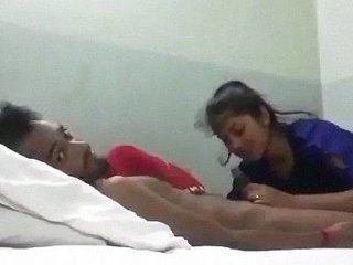 Indian girl gives oral pleasure in a sexy video