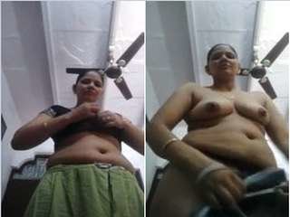 Indian bhabhi flaunts her big boobs and pussy in exclusive striptease video