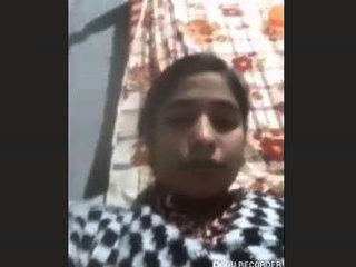 Pakistani girl in video call part 1: A steamy encounter