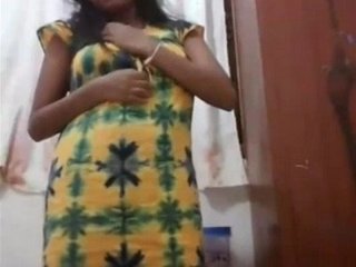 Tamil babe's cute masturbation session