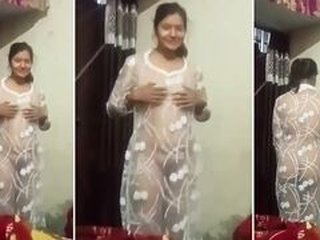 Indian bhabhi's beautiful nude body captured on sex MMS by husband