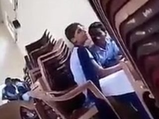 Public sex in homemade video featuring Indian college student