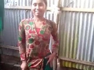 Desi girl takes a shower in the open air