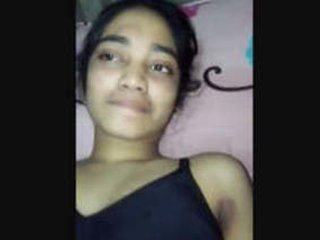 Desi cutie satisfies her husband's sexual desires with passionate fucking