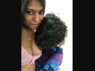 Indian girl with small boobs enjoys oral pleasure from lover