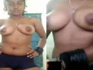 Desi woman reveals her XXX-rated breasts to online fan