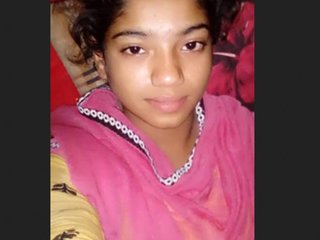 Indian girl gets facial and deep throat in rough sex video