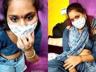 Watch a sexy Tamil bhabhi in action