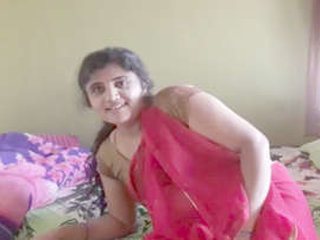 Desi wife records her playing with her dark pussy for hubby