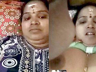 Indian auntie gets fingered on video call