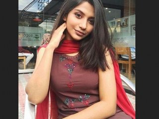 Watch a stunning black girl get naughty on vacation