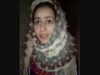 Pakistani girl gives a blowjob and masturbates on camera