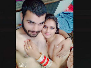 Newly married couple's sensual encounter on honeymoon